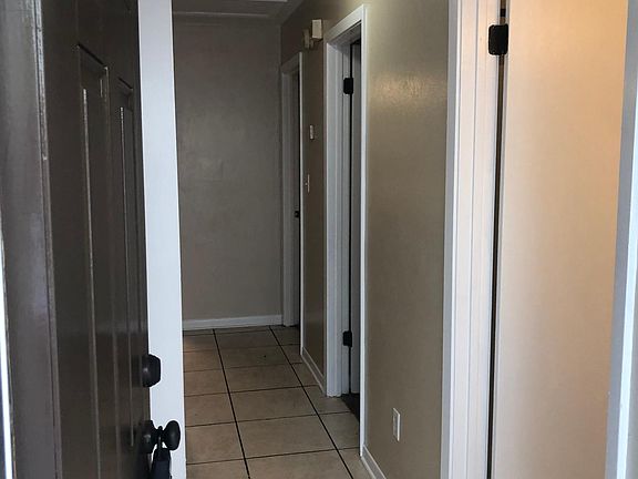 5th image of 1487 Live Oak Dr
