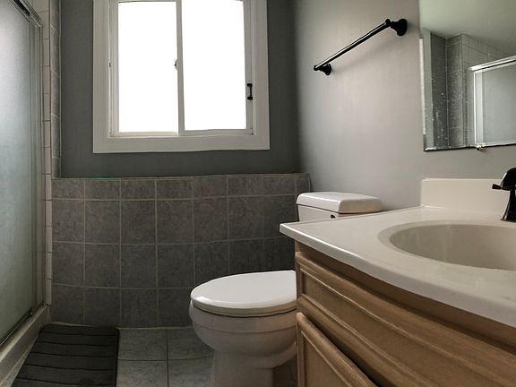 5th image of 18017 Idlewild Dr