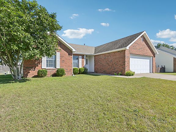 2nd image of 106 Bluebird Ln