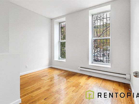 4th image of 267 Vernon Ave #3