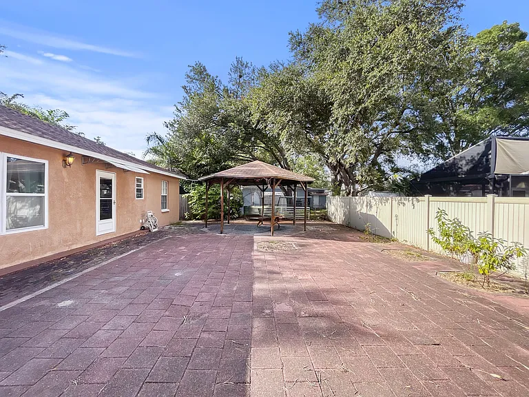 509 N Archer St — Photo 16