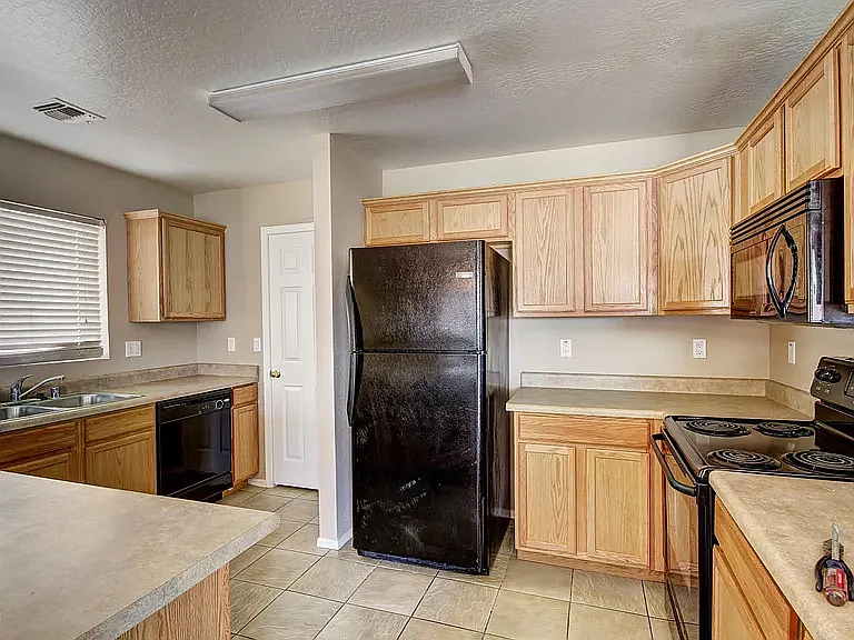 8553 W Superior Ave — Photo 4