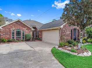 6707 Trimstone Dr, Pasadena, TX 77505