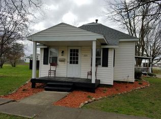 1323 Broadway Ave, Windsor, IL 61957