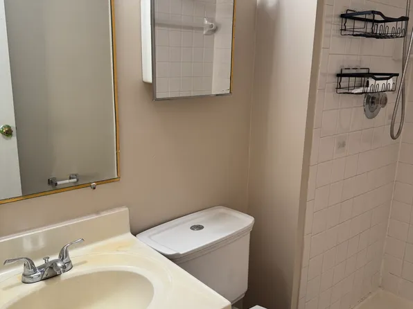 3465 Vale Ct, Woodbridge, VA 22192