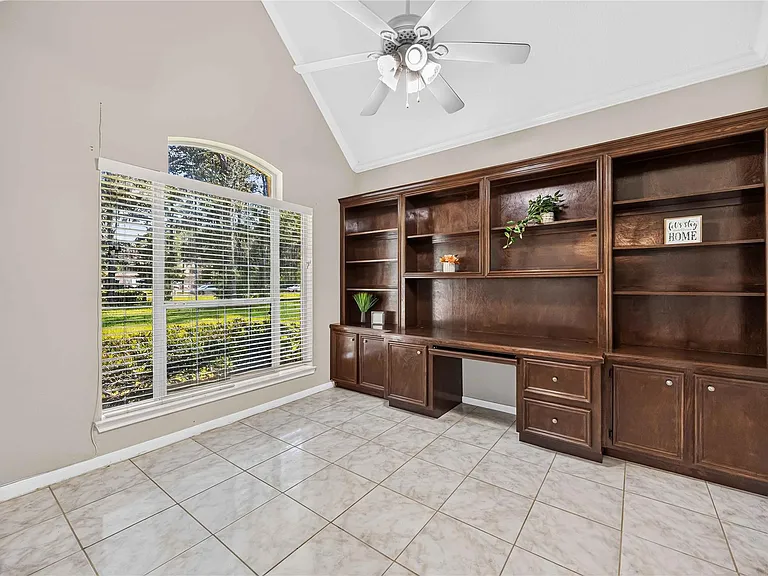 22962 Volga Dr — Photo 6