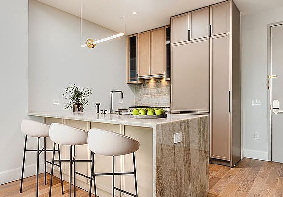 4th image of 262 9th St #1101