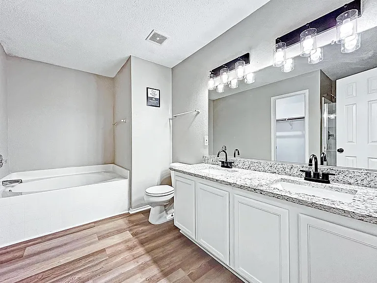 1532 Golden Grass Dr — Photo 17