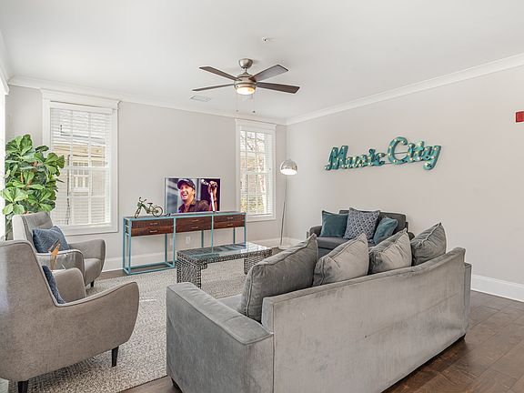 2nd image of 3100 Belwood St #101