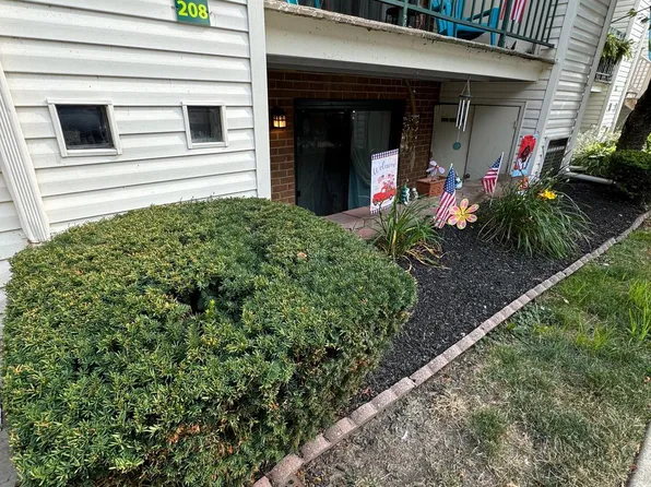 3750 Clarendon Ave #208, Philadelphia, PA 19114