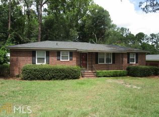 564 Mulberry St, Swainsboro, GA 30401