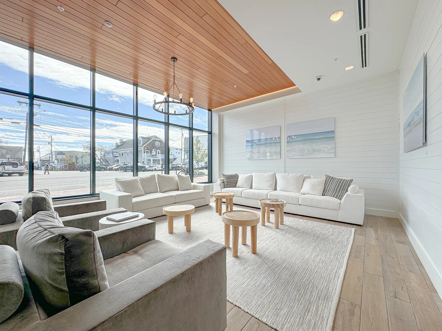 2 bed, 1327 sqft, $4,750 — Photo 3