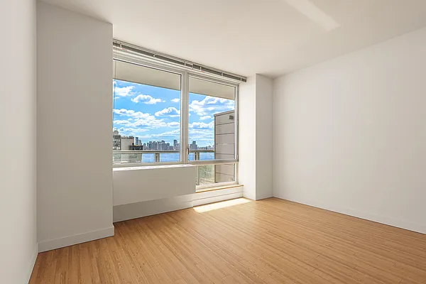 Rented by Compass | media 7