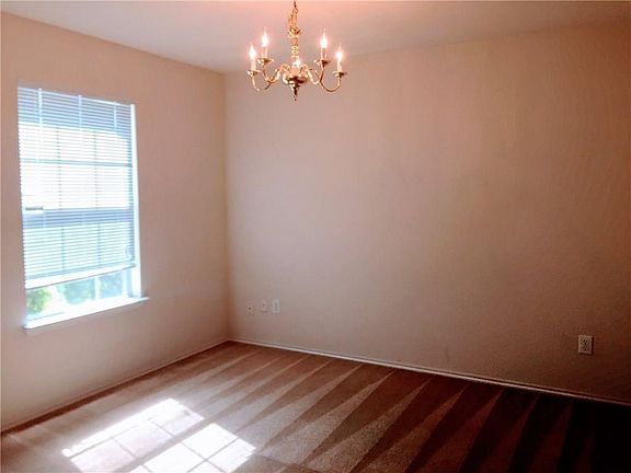 4th image of 2941 Margeaux Dr