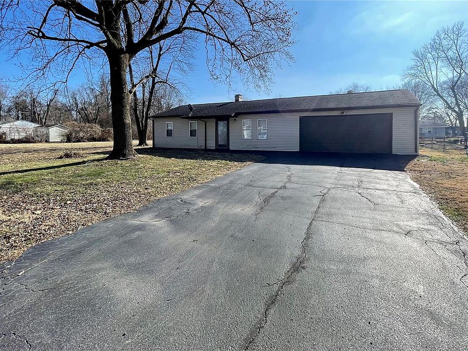 1st image of 2644 Carolyn Blvd