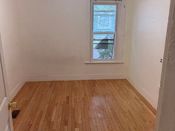 4th image of 66 Florence St APT 1