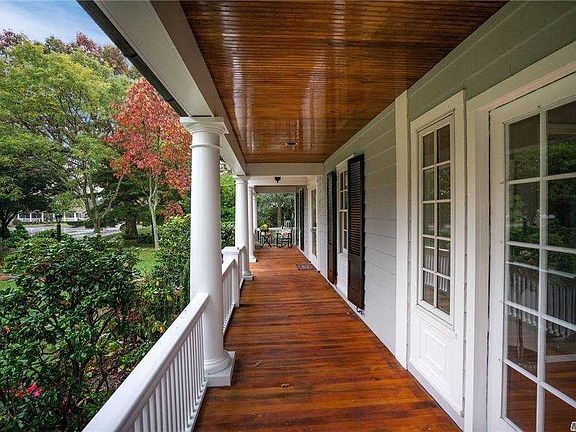 3rd image of 277 Woodland Dr