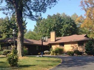 351 Lakecrest St NW, Canton, OH 44709