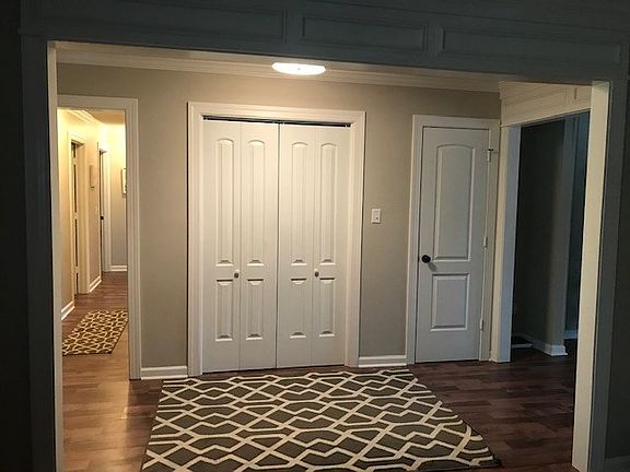 5th image of 202 Lloyd St