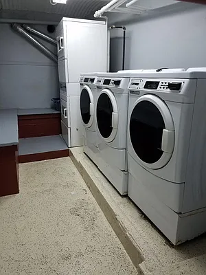 Rented by Keller Williams NYC | media 16