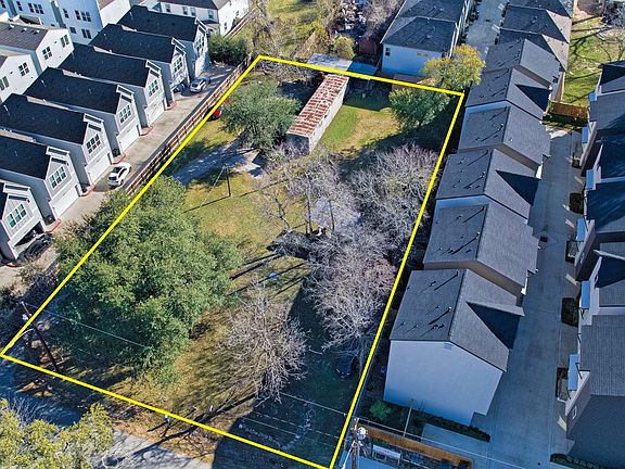 3rd image of 853 Rachel St