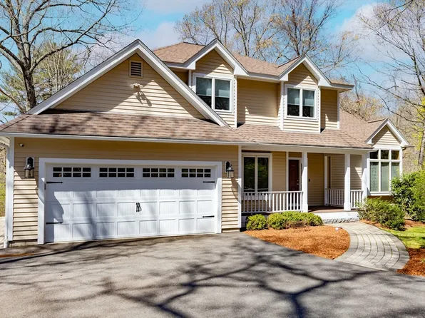 201 S Bradford St, North Andover, MA 01845