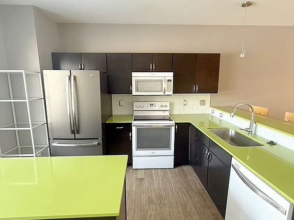 5th image of 412 Enterprise Blvd #29