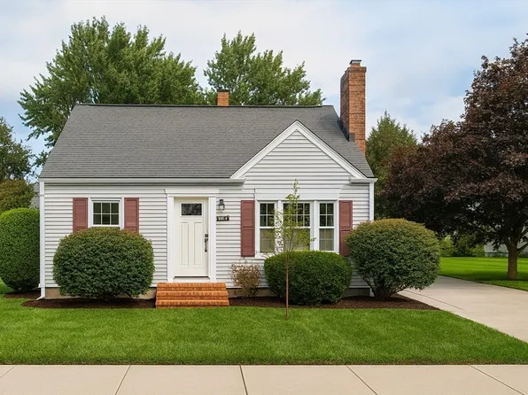 130 Dean St, Norwood, MA 02062
