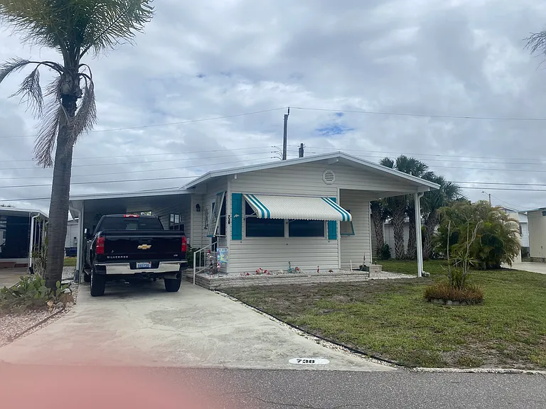 738 S Green Cir — Photo 10