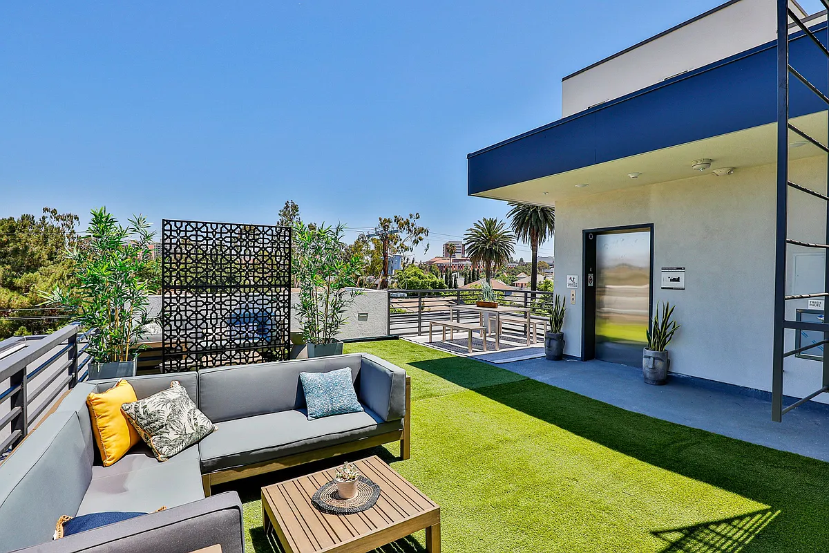 Building Photo - Premium Libra Apartments