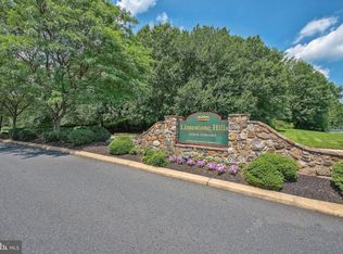 4 Falcon Ct, Wilmington, DE 19808