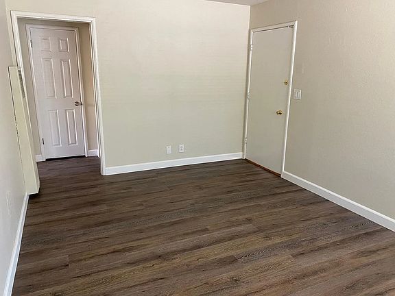 2nd image of 494 Dover Way #492