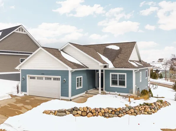 13928 S Winding Trl, Traverse City, MI 49684