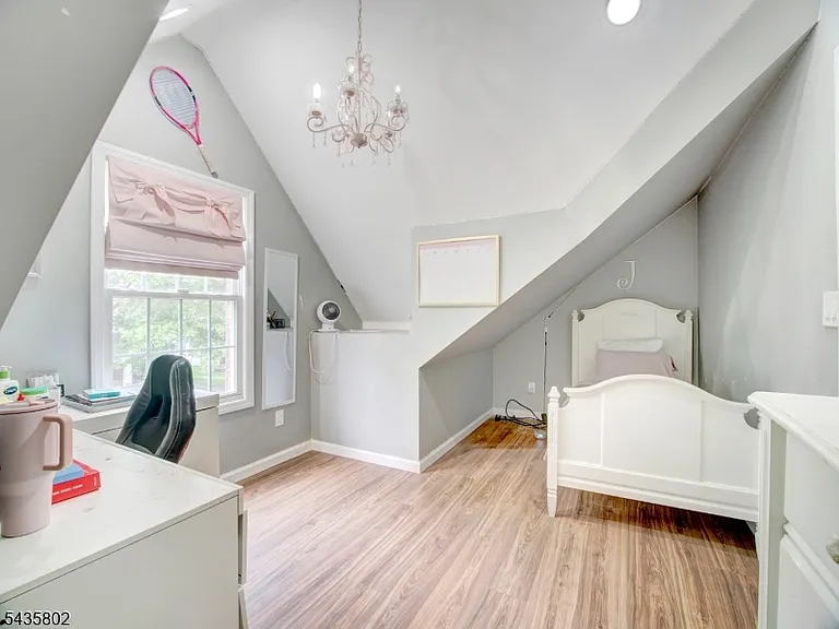 14 Hemingway Dr — Photo 29