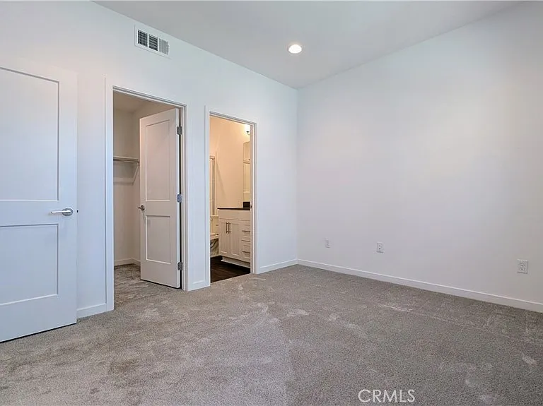 231 Babson Ct — Photo 5