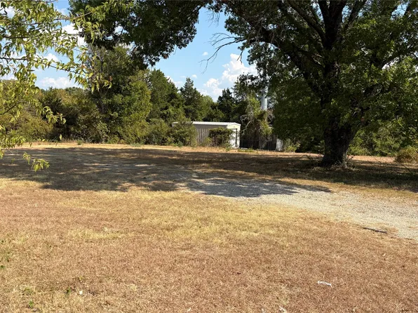 4560 N University Hills Blvd, Lancaster, TX 75134