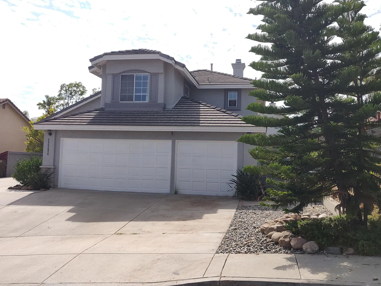 4 bed, 2276 sqft, $5,450 — Photo 3