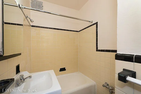 Rented by Living New York | media 5