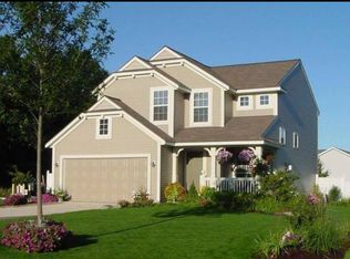 13221 Willowvale Dr, Grand Haven, MI 49417