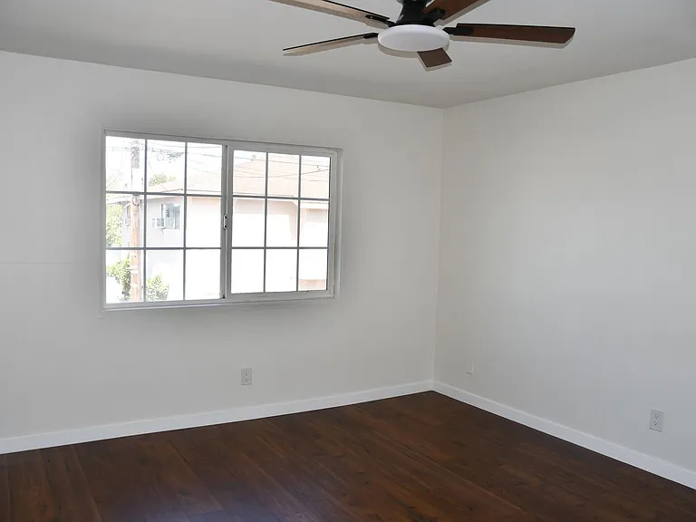 12071 Laguna St — Photo 25