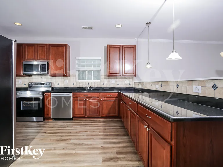 5921 Sandpiper Farm Ln — Photo 8
