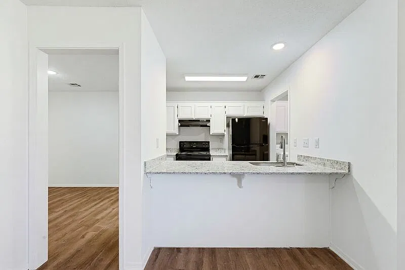 2 bed, 2.0 bath, 1064 sqft, $1,000 — Photo 2