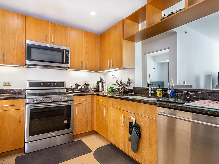 1 Shore Ln #1011R — Photo 5