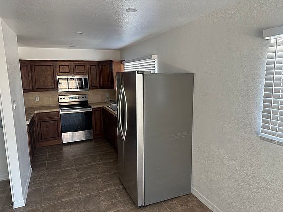 5th image of 5038 W Morten Ave