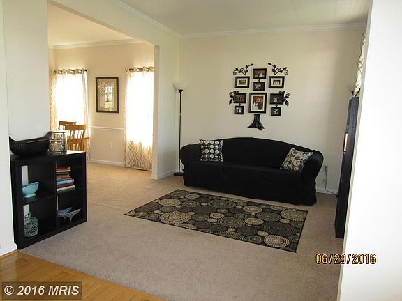 3rd image of 218 Caledonia Dr