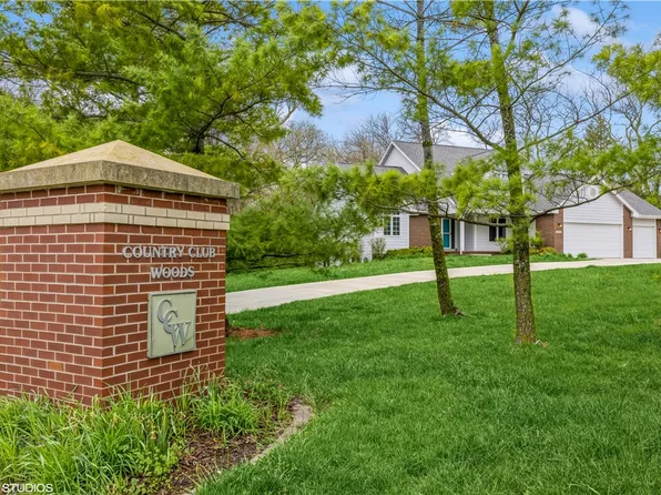 1952 NW 142nd St, Clive, IA 50325