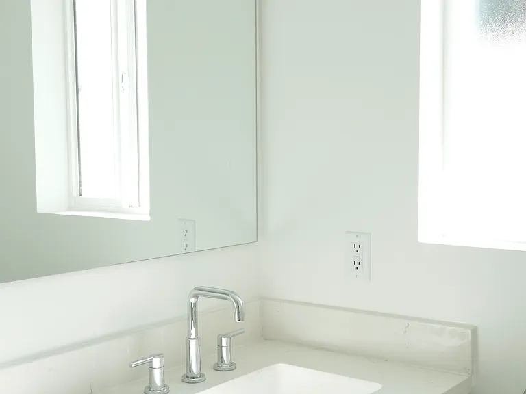 6936 Hazeltine Ave — Photo 16