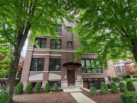 2nd image of 421 S Ridgeland Ave APT 2N