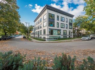 609 Heatley Ave #1286526, Vancouver, BC V6A3G8
