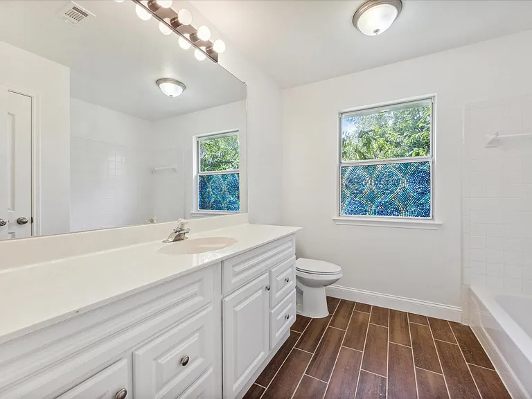 2926 Winchester Dr — Photo 36